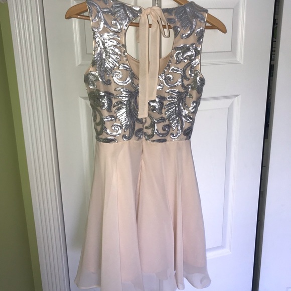 Short prom dress - Picture 2 of 2